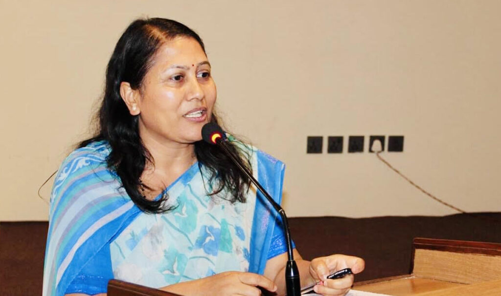 शिक्षामन्त्री भट्टराईले दिइन् राजीनामा