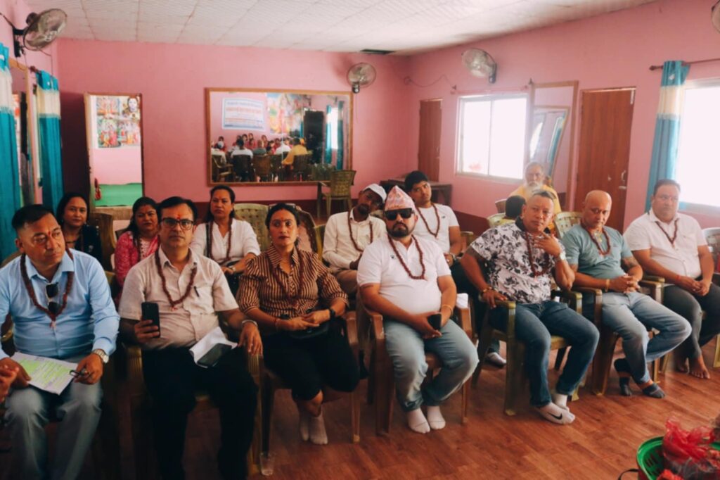 उज्यालो टाईम्स मिडियाद्वारा श्री रामजानकी बालिका आश्रमका वालिकाहरुलाई स्टेशनरी तथा सरसफाई सामाग्री वितरण